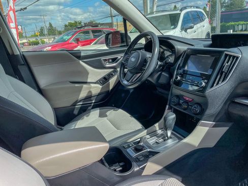 Used 2022 Subaru Forester Premium AWD/4WD image 37