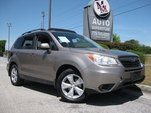 Used 2015 Subaru Forester 2.5i Premium AWD/4WD image 1