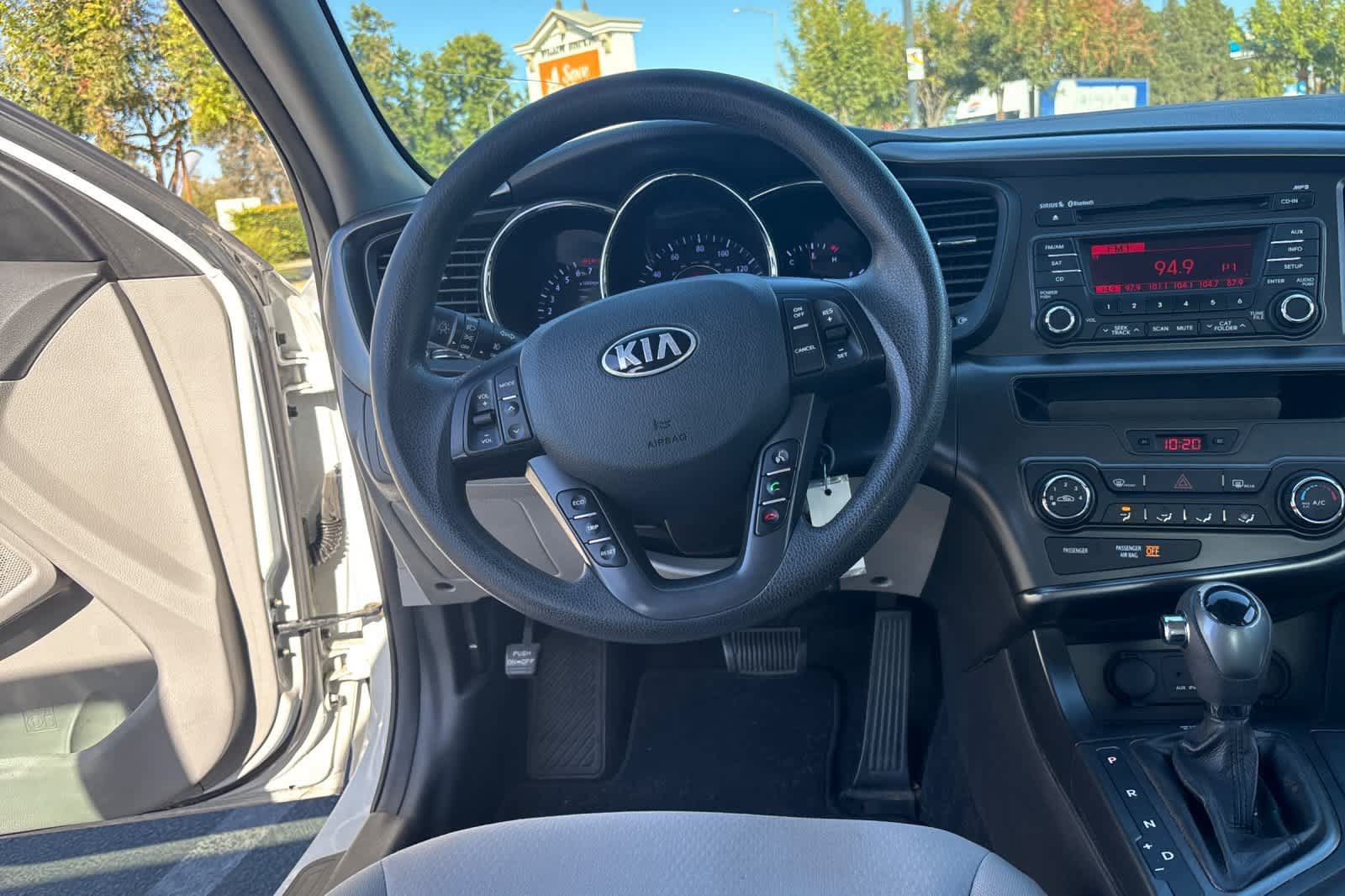 Used 2013 Kia Optima LX FWD image 16