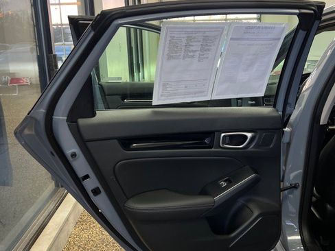 Used 2024 Honda Civic Touring image 16