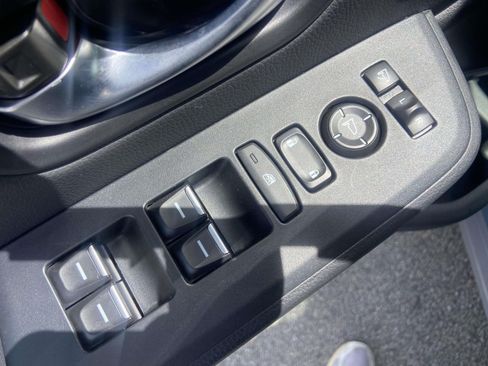 Used 2025 Honda Pilot TrailSport image 20