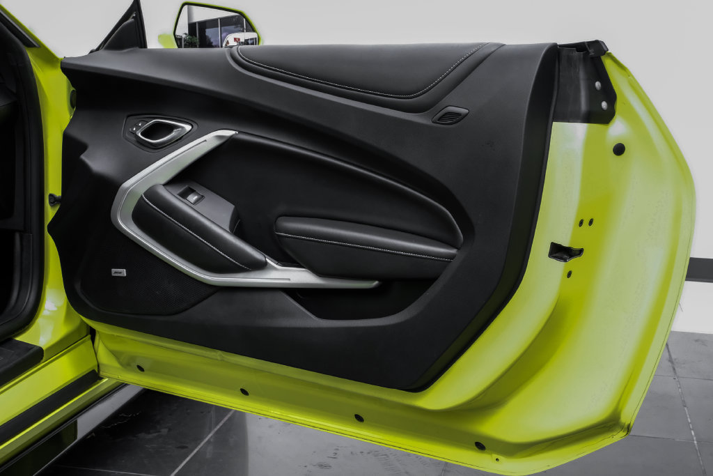Used 2019 Chevrolet Camaro SS RWD image 37