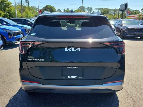 New 2026 Kia Sportage EX FWD image 5