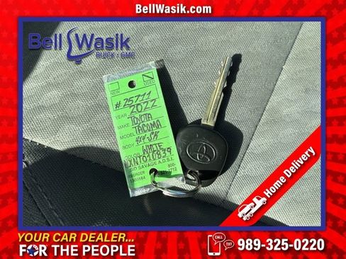 Used 2022 Toyota Tacoma SR image 29