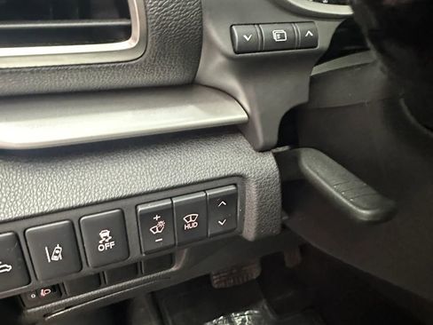 Used 2018 Mitsubishi Eclipse Cross SEL AWD/4WD image 15