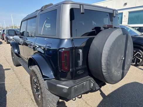 Used 2023 Ford Bronco Wildtrak image 11