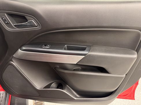 Used 2016 Chevrolet Colorado LT w/ LT Convenience Package image 26
