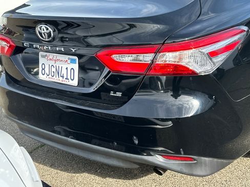 Used 2019 Toyota Camry LE image 15