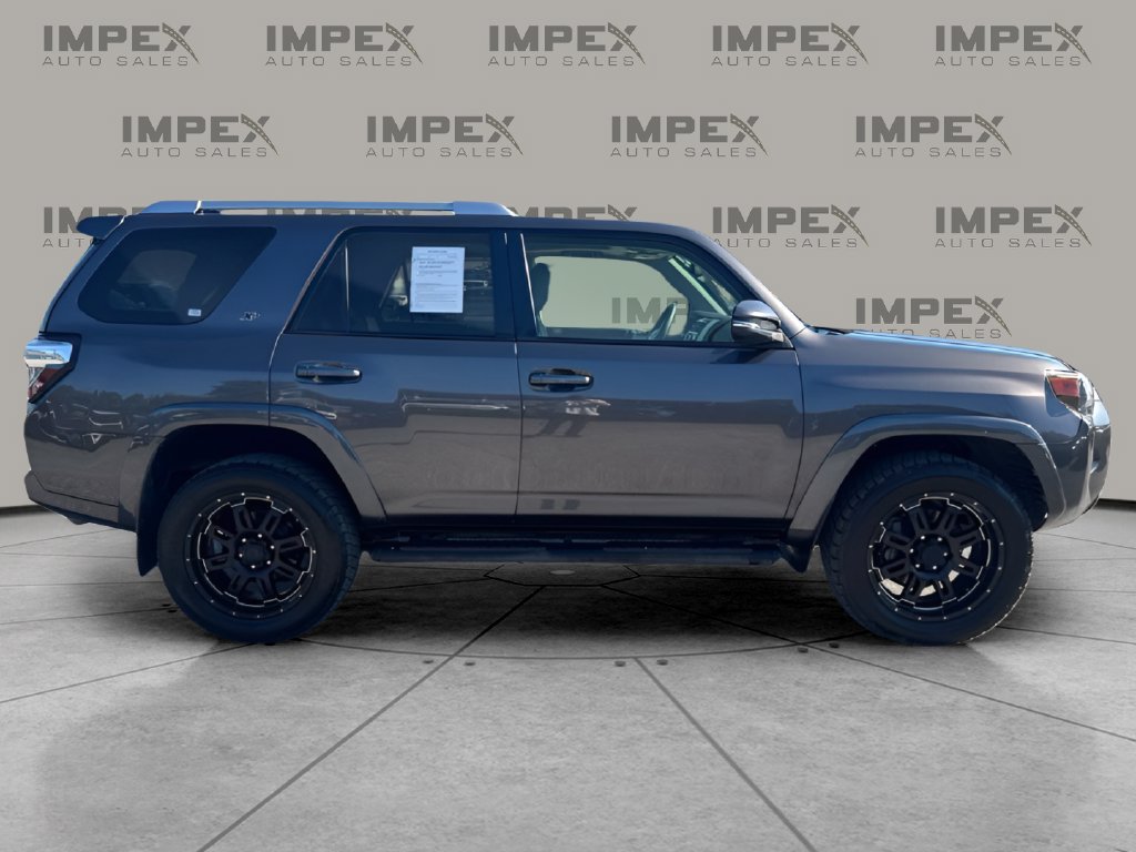 Used 2017 Toyota 4Runner SR5 Premium AWD/4WD image 6