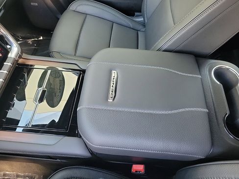 New 2026 GMC Yukon Denali w/ Sun & Power Step Package image 19