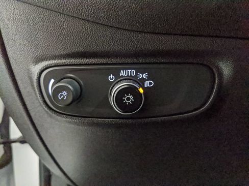 Used 2023 Chevrolet Equinox LT w/ LPO, Floor Liner Package AWD/4WD image 13