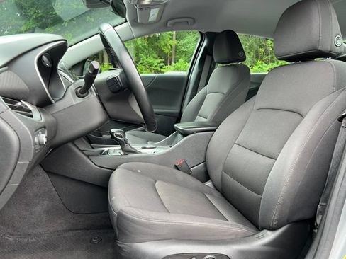 Used 2023 Chevrolet Malibu LT w/ Sport Edition FWD image 3