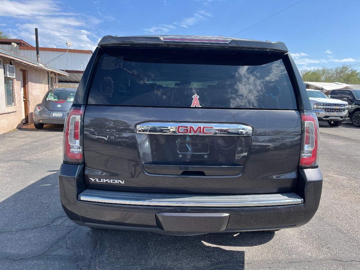 Used 2018 GMC Yukon Denali w/ Open Road Package RWD image 4
