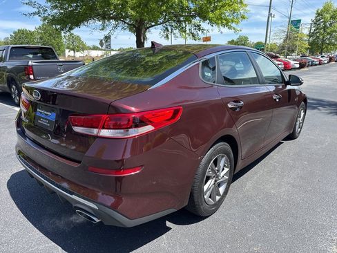 Used 2019 Kia Optima LX image 3