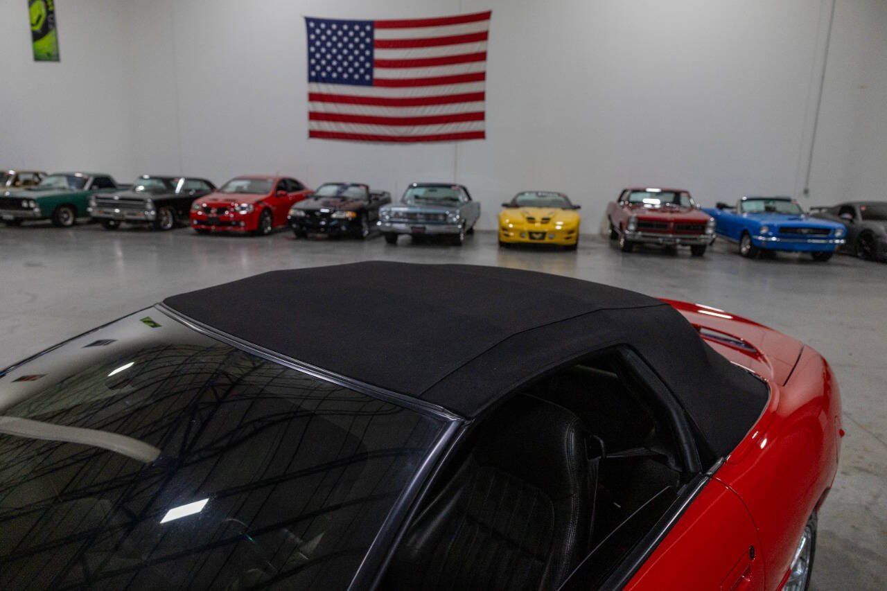 Used 2002 Chevrolet Camaro Z28 w/ SS Performance/Appearance Pkg RWD image 29