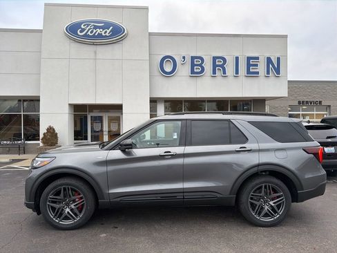New 2026 Ford Explorer ST-Line w/ ST-Line Street Pack AWD/4WD image 2