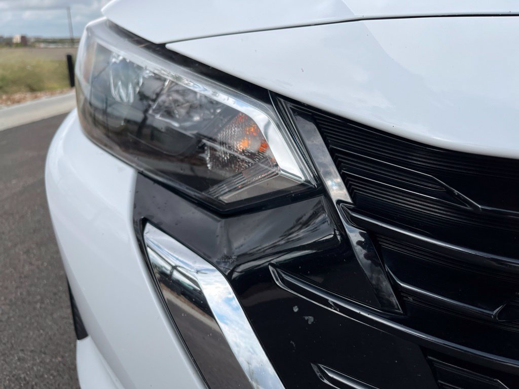 Used 2025 Nissan Sentra SV FWD image 13