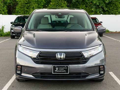 Used 2023 Honda Odyssey Touring image 2