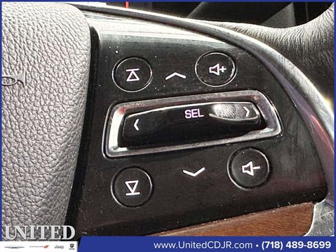 Used 2019 Cadillac Escalade ESV Luxury image 25