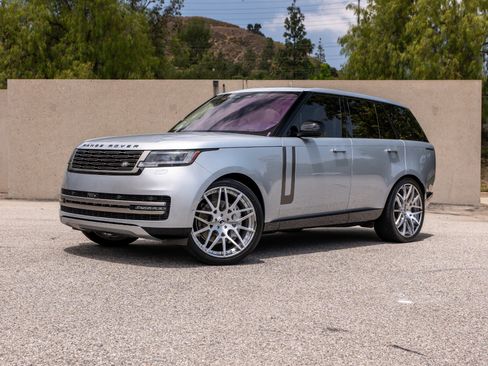 Used 2023 Land Rover Range Rover SE AWD/4WD image 9