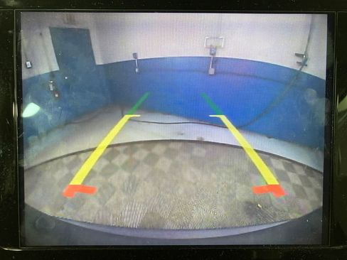 Used 2019 Chrysler Pacifica Limited image 23