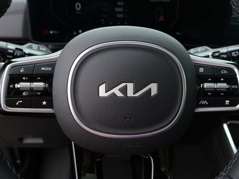 New 2026 Kia Carnival SX FWD image 19