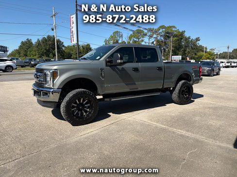 Used 2019 Ford F250 XLT w/ XLT Value Package image 1