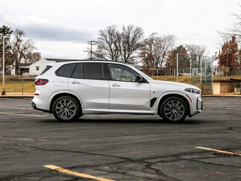 Certified 2025 BMW X5 M60i image 6