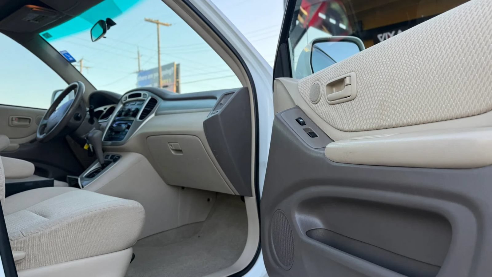 Used 2005 Toyota Highlander 2WD image 12