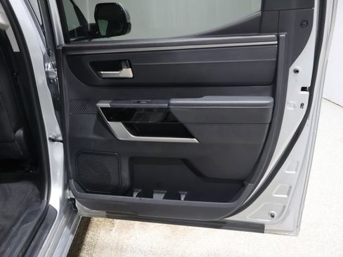 Used 2023 Toyota Tundra Limited image 21