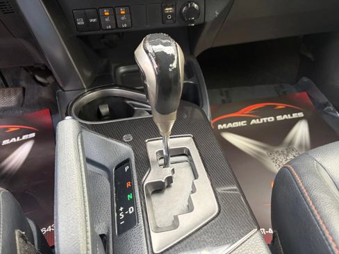 Used 2018 Toyota RAV4 SE w/ Power Extra Value Package AWD/4WD image 27