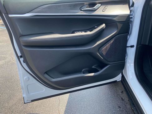 New 2025 Jeep Grand Cherokee L Limited w/ Black Appearance Package RWD image 10