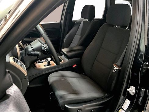 Used 2015 Jeep Grand Cherokee Laredo image 20