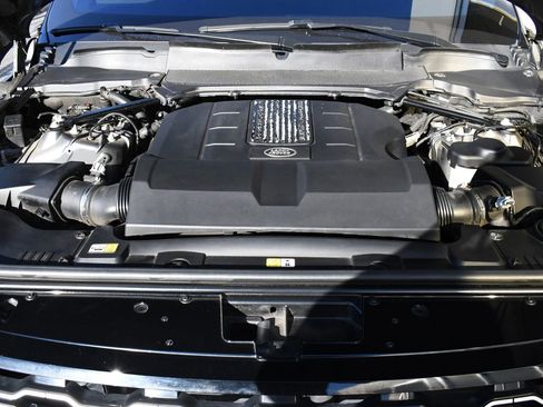 Used 2018 Land Rover Range Rover Long Wheelbase Supercharged image 36