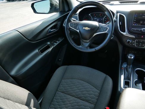 Used 2020 Chevrolet Equinox LT FWD image 18