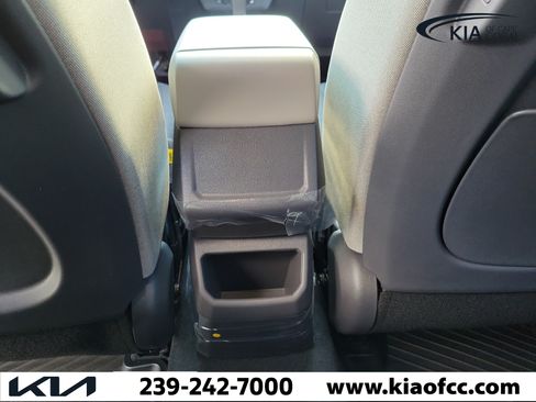 New 2027 Kia Seltos S FWD image 12