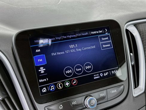 Used 2023 Chevrolet Malibu LT FWD image 16