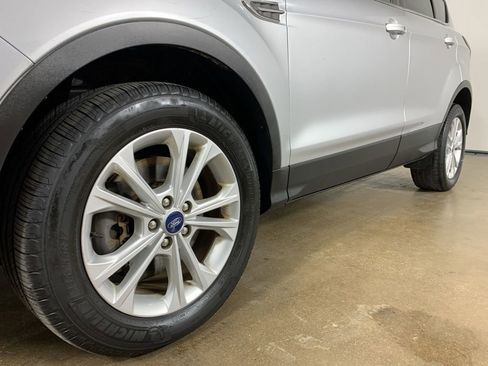 Used 2019 Ford Escape SEL AWD/4WD image 2