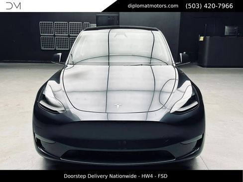 Used 2024 Tesla Model Y Performance AWD/4WD image 11