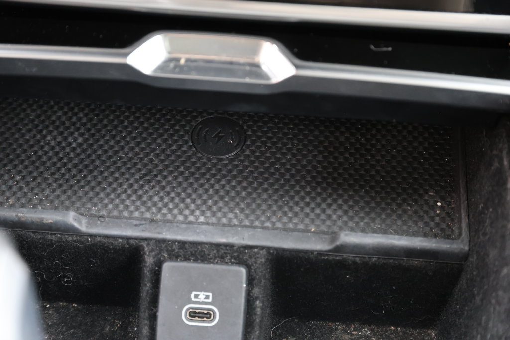 Used 2024 Land Rover Range Rover SE AWD/4WD image 25