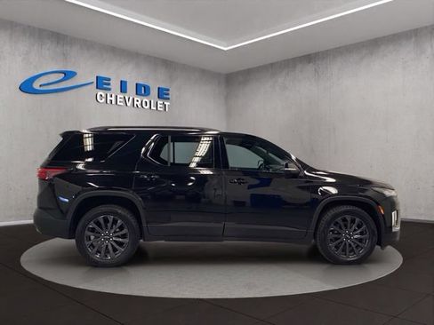 Used 2022 Chevrolet Traverse RS AWD/4WD image 15