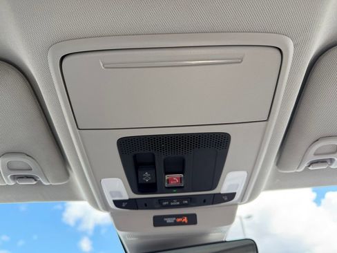 Used 2025 Honda Accord Touring image 39