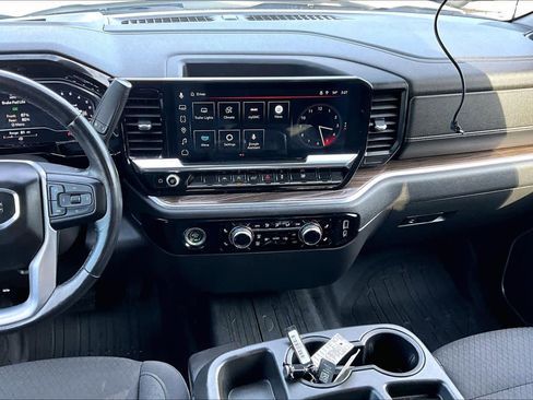 Used 2022 GMC Sierra 1500 Elevation image 7