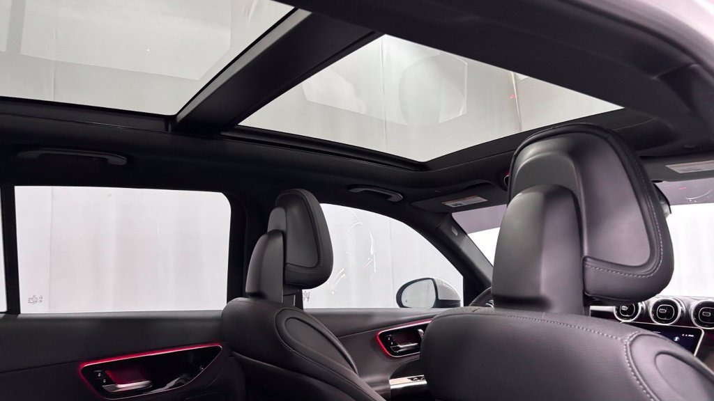 Certified 2025 Mercedes-Benz GLC 300 4MATIC image 26