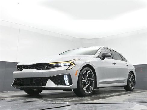 Used 2025 Kia K5 GT-Line image 46