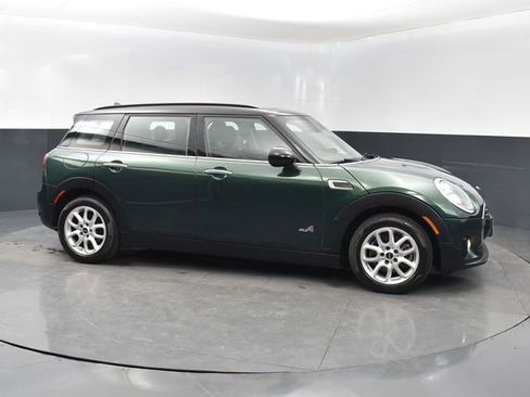 Used 2017 MINI Cooper Clubman ALL4 w/ Premium Package AWD/4WD image 23