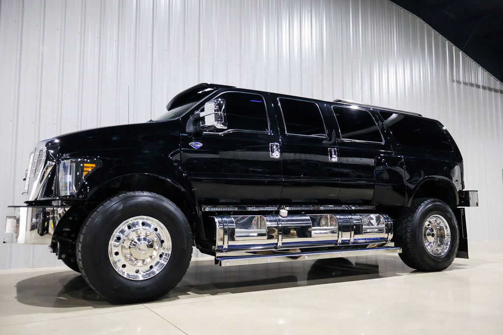 Used 2015 Ford F650 2WD Crew Cab Super Duty image 11