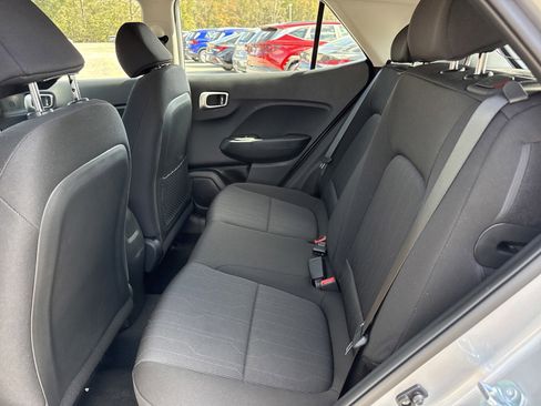 New 2026 Hyundai Venue SE image 12