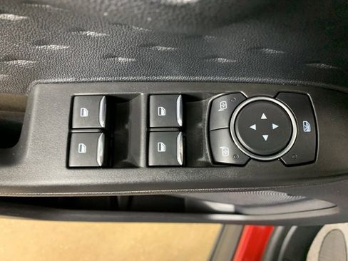 Used 2020 Ford Escape SEL image 18