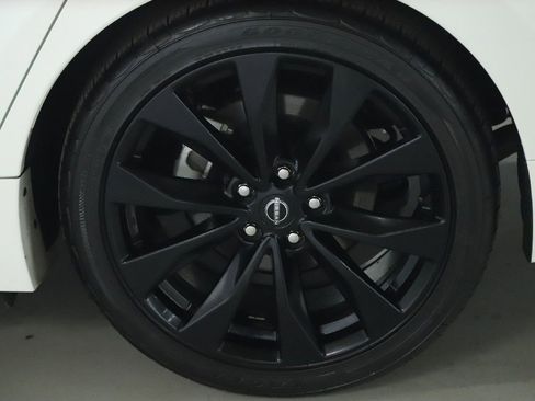 Certified 2023 Nissan Maxima SR w/ Sport Mat Group image 41